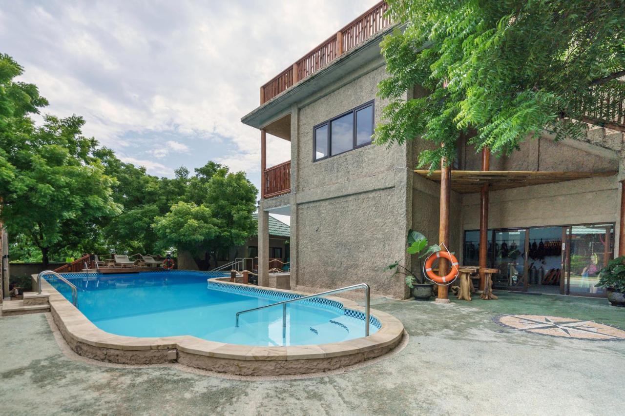Lunar Dive Resort: Bamboo Villas Kubu Eksteriør bilde